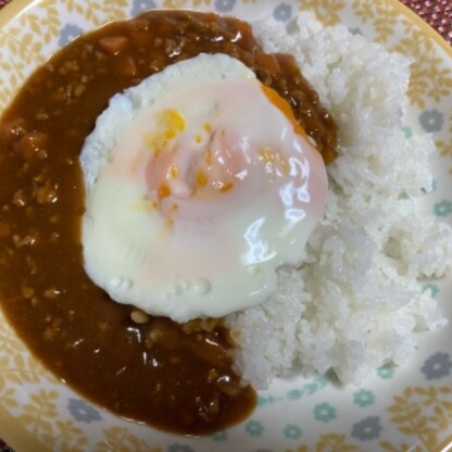 カレーにのせました！
洗い物少なくて済んで感謝です★